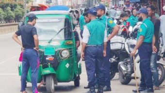 সিলেটে একদিনে শতাধিক গাড়ি আ ট ক