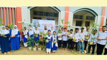‘পরিবেশ রক্ষায় বৃক্ষরোপণের কোন বিকল্প নেই’
