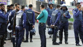 সিলেটে হা র্ড লা ই নে পুলিশ, কাগজ না থাকলে আ ট ক