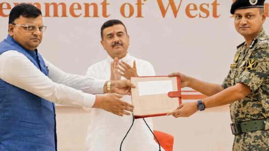 বাংলাদেশ সীমান্তে কাঁটাতারের বেড়া দিতে বিএসএফকে ২৭ কিমি জমি দিলেন শুভেন্দু