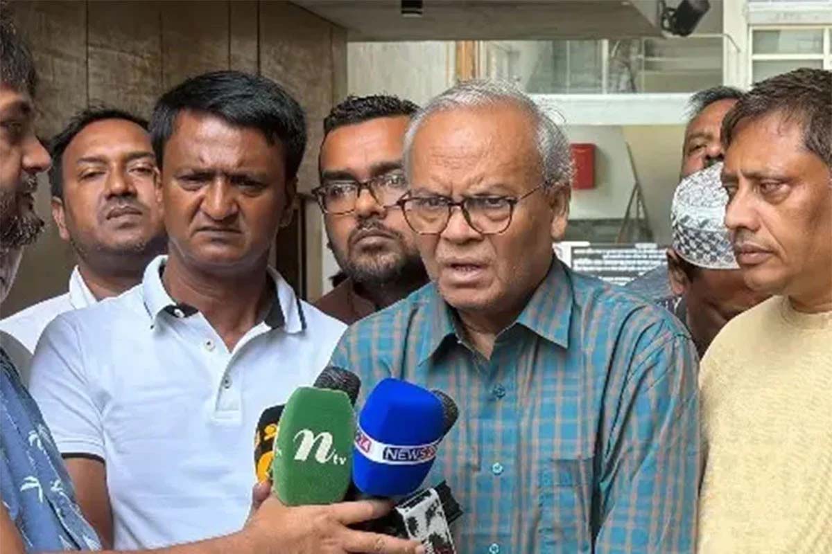 বিরোধীদল সরকারের সমালোচনা করবে, তবে হতে হবে গঠনমূলক: রিজভী