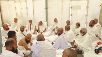 লাব্বাইক ধ্বনিতে মুখরিত মিনার প্রান্তর, হাজিদের খোঁজ নিলেন ধর্মমন্ত্রী