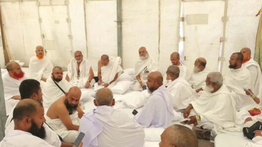 লাব্বাইক ধ্বনিতে মুখরিত মিনার প্রান্তর, হাজিদের খোঁজ নিলেন ধর্মমন্ত্রী