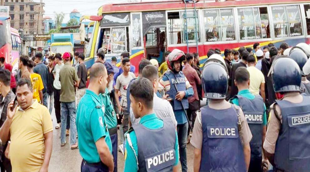 সিলেটে বাস-শ্রমিকদের সং ঘ র্ষে র ঘটনায় প্রাণ গেল আরেক শ্রমিকের
