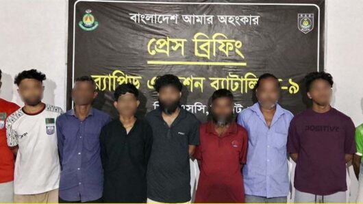 সিলেট অনলাইন জু য়া চ ক্রে র ৯ সদস্য পাকড়াও