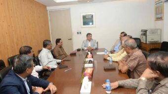 স্বরাষ্ট্রমন্ত্রীর সঙ্গে পূজা উদযাপন পরিষদের নেতৃবৃন্দের সৌজন্য সাক্ষাৎ