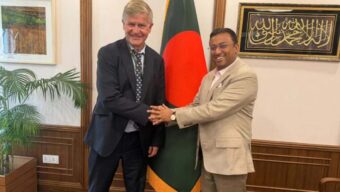 প্রধানমন্ত্রীর পররাষ্ট্র উপদেষ্টার সঙ্গে আন্তর্জাতিক জলবায়ু প্রতিনিধিদলের সৌজন্য সাক্ষাৎ