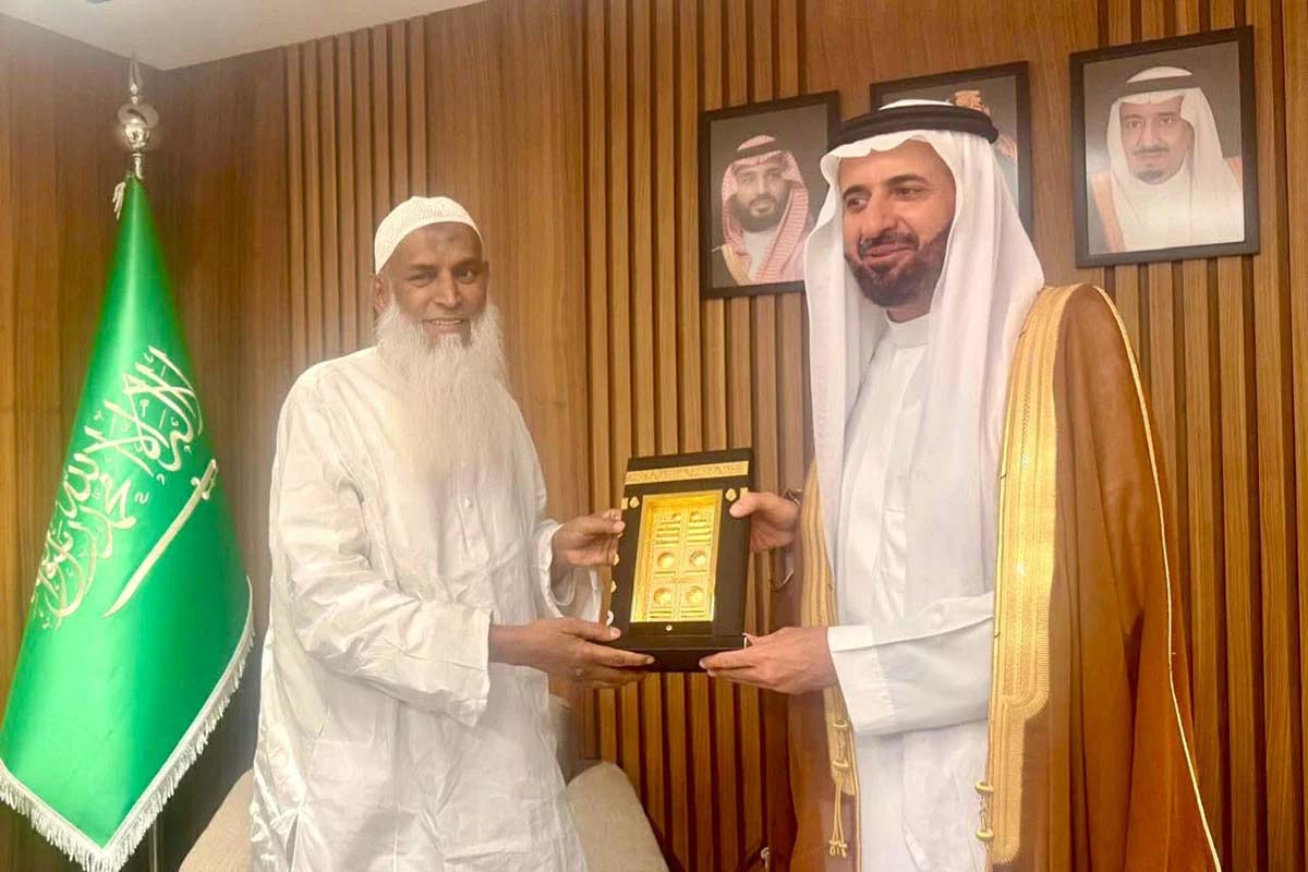 এবছর বাংলাদেশের হজ ব্যবস্থাপনায় দক্ষতার প্রশংসা সৌদি হজ ও উমরাহ মন্ত্রীর