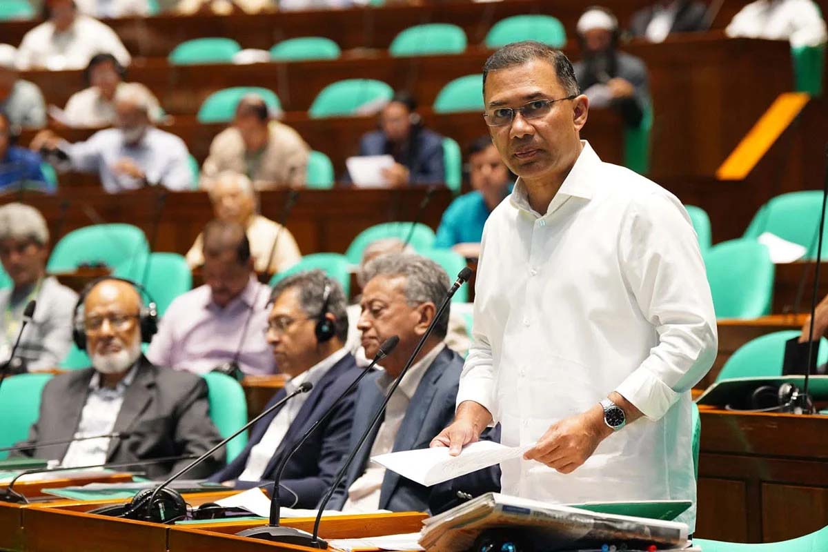 প্রশাসনিক কার্যক্রমে স্বচ্ছতা ও জবাবদিহি নিশ্চিত করতে হবে: প্রধানমন্ত্রী