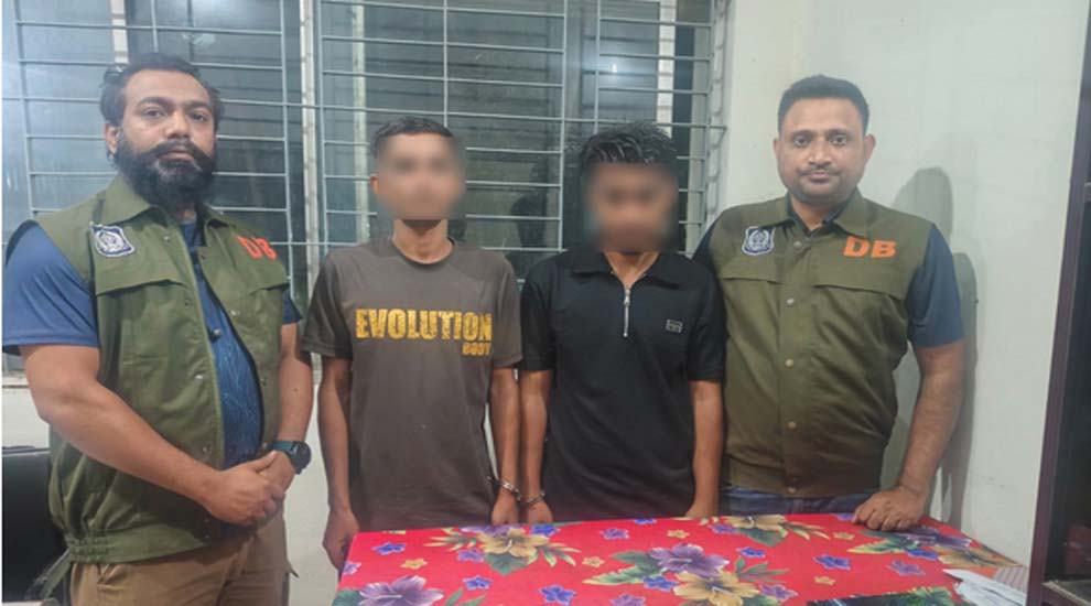 সিলেটের বিজয় পাড়ুয়া থেকে আ ট ক দুই ভাই