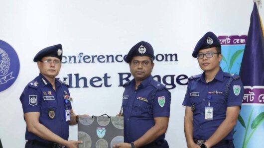 সিলেট বিভাগের শ্রেষ্ঠ ওসি বড়লেখা থানার মনিরুজ্জামান খান
