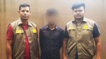 কাভার্ড ভ্যানে করে যা নিয়ে সিলেটে আসছিলেন রেজওয়ান