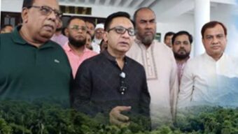 জনগণের ভোগান্তি কমাতে সরকার নিরলস কাজ করছে: বাণিজ্যমন্ত্রী