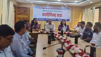 স্বচ্ছতার সাথে মানুষের কাঙ্খিত সেবা প্রদান করতে হবে: ডিসি মামুন
