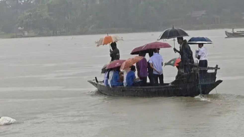 পাহাড়ি ঢলে সুনামগঞ্জে বাড়ছে নদ-নদীর পানি