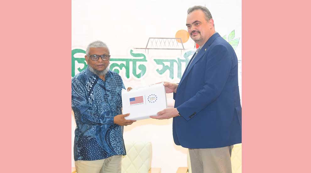 মালয়েশিয়ার শ্রমবাজার উন্মুক্ত, অন্যান্য দেশের ব্যাপারেও আশাবাদী মন্ত্রী আরিফ