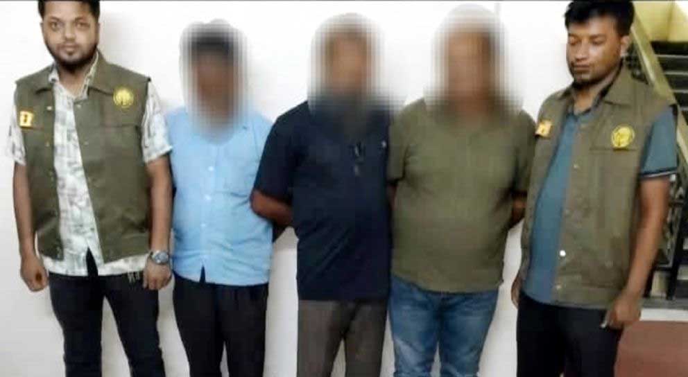 সিলেটের কাজীটুলা থেকে সাত-সকালে গ্রে ফ তা র ৩