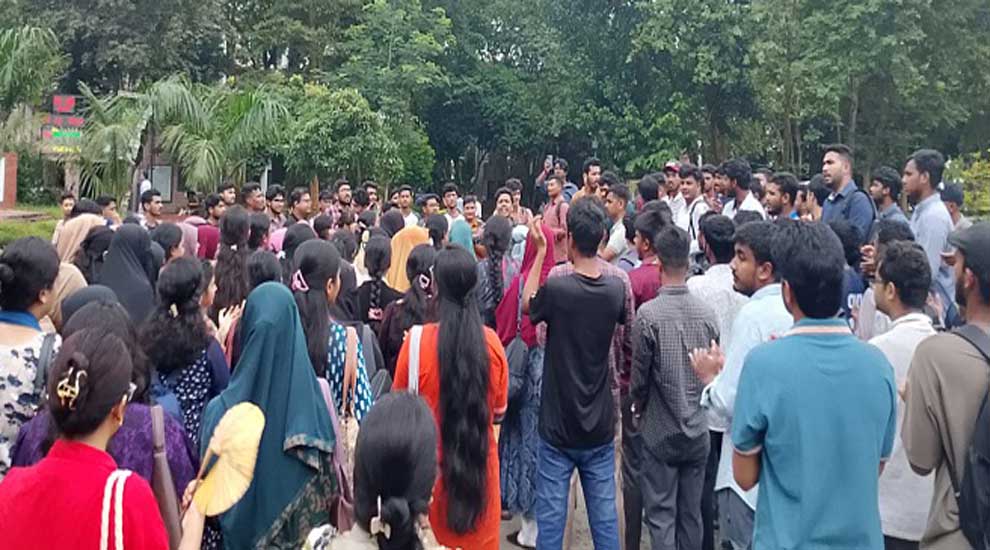 সিলেটে শিক্ষার্থীকে মা রধোর, ছাত্রদলের দুই নেতা ব হি স্কা র