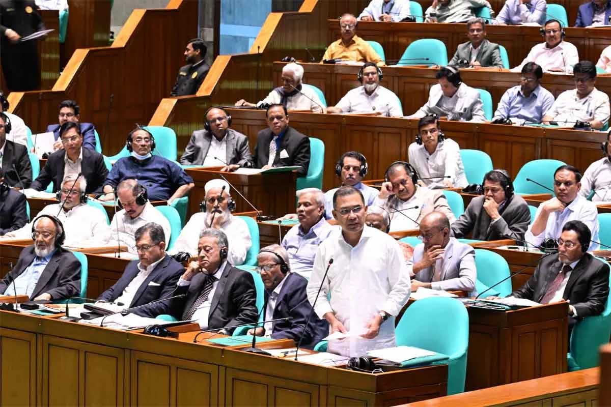 জাতীয় ঐক্যের ডাক দিলেন প্রধানমন্ত্রী