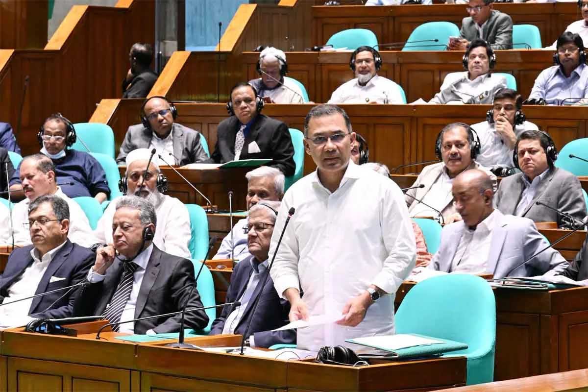 সরকারি সব সুযোগ-সুবিধা নিয়ে চালু হবে ‘ইউনিভার্সাল কার্ড’