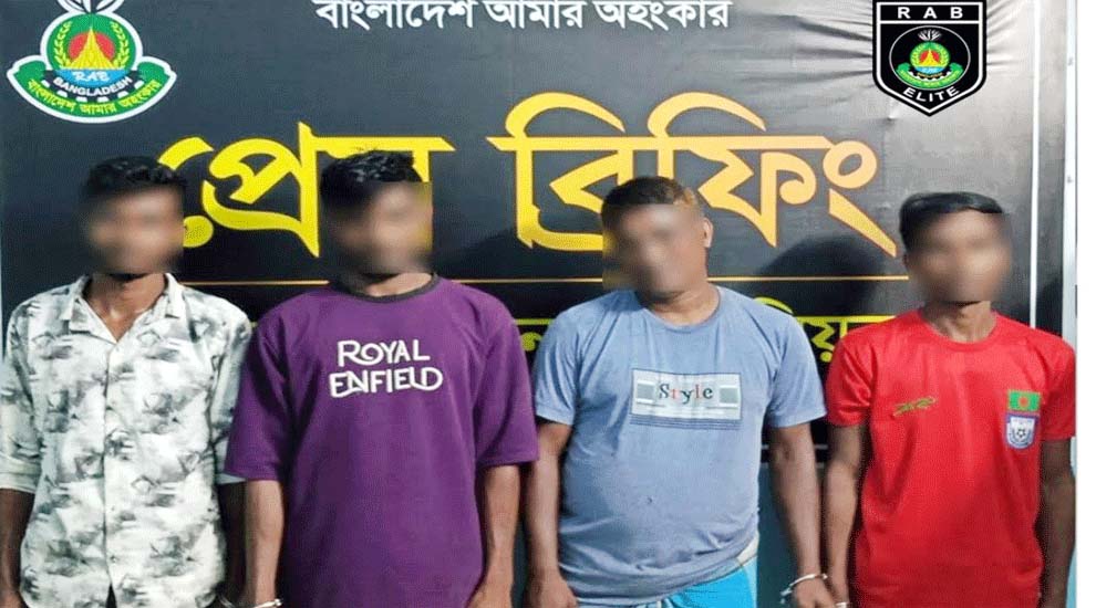 গোপন আস্তানায় সিলেট র‌্যাবের হানা, চার যুবক আ ট ক
