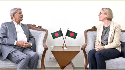 গণতন্ত্র শক্তিশালী করতে সহযোগিতার আশ্বাস যুক্তরাজ্যের