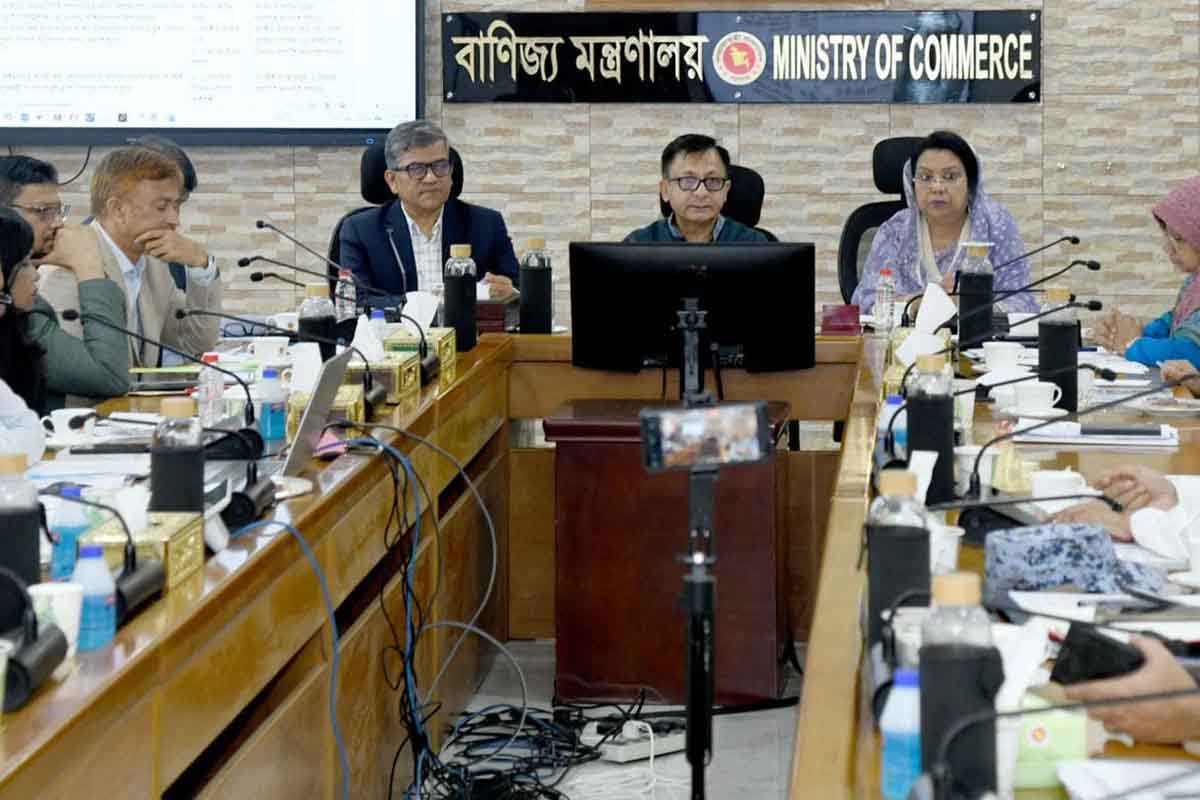 কার্গো হ্যান্ডলিং সংকট কাটাতে দ্রুত ওয়্যারহাউজ নির্মাণের তাগিদ বাণিজ্যমন্ত্রীর