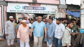 হাসান মার্কেট পরিদর্শনে সিসিক প্রশাসক