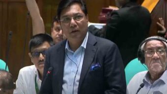 ‘হজযাত্রীদের বিমান ভাড়া আরও কমানোর চিন্তা-ভাবনা রয়েছে’