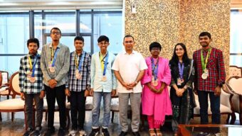 প্রধানমন্ত্রীর সঙ্গে গণিত অলিম্পিয়াড বিজয়ীদের সৌজন্য সাক্ষাৎ