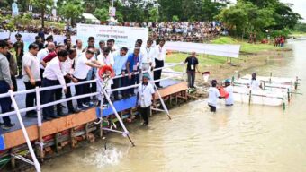ব্রহ্মপুত্র নদে মাছের পোনা অবমুক্ত করলেন প্রধানমন্ত্রী