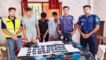 সিলেটে মাইক্রোবাস থামাতেই মিললো ২২ লাখ টাকার ইয়াবা