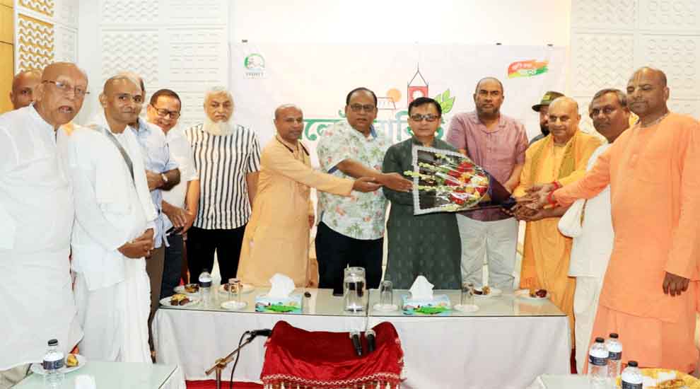 বাণিজ্যমন্ত্রীর সঙ্গে ইসকন নেতৃবৃন্দের সৌজন্য সাক্ষাৎ