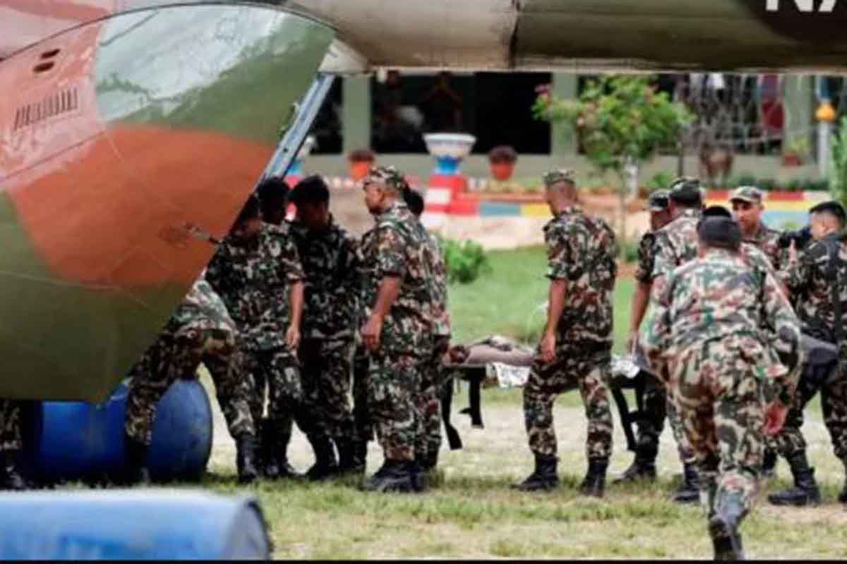 নেপালে ভ য়া ব হ পাহাড়ি ঢলে নি হ ত বেড়ে ৯৫, নি খোঁ জ ৪০৩