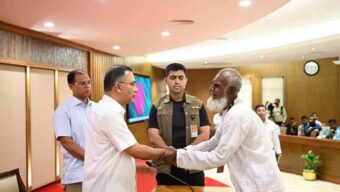 গুম-খুন ও শহীদ পরিবারের সদস্যদের নিয়োগপত্র দিলেন প্রধানমন্ত্রী