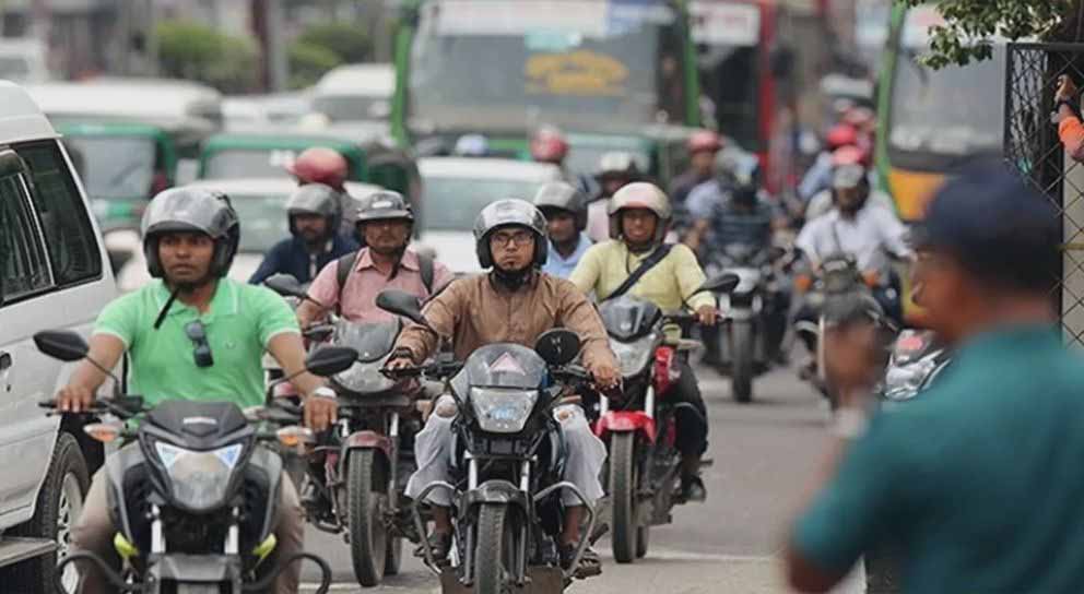 মোটরসাইকেল চালকদের জন্য যে সতর্কতা জারি করল প্রশাসন