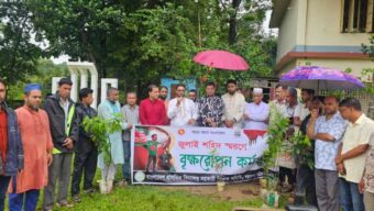 বড়লেখায় জুলাই শহীদদের স্মরণে সহকারী শিক্ষক সমিতির মাসব্যাপী বৃক্ষরোপণ কর্মসূচির উদ্বোধন