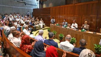 প্রধানমন্ত্রীর সভাপতিত্বে সরকারদলীয় এমপিদের বৈঠক অনুষ্ঠিত