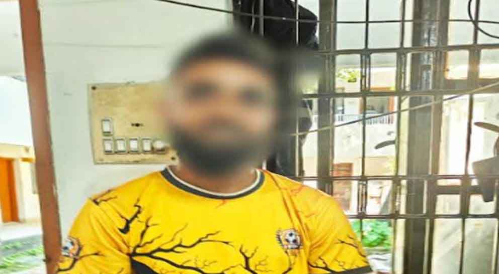 ভারত থেকে সিলেটে আসছে বিদেশি ফল, পুলিশ ধরল ১ জনকে
