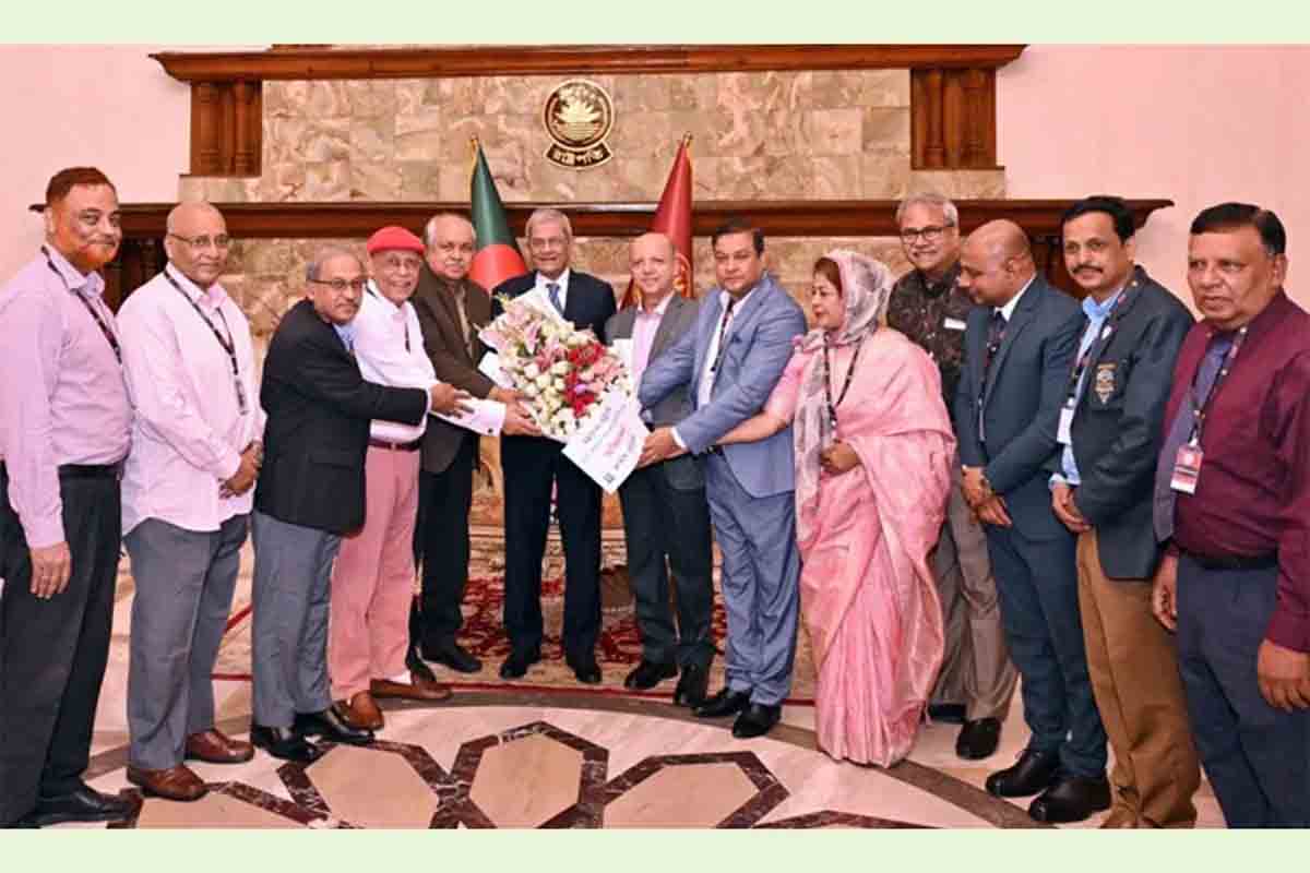 গণতন্ত্র বাঁচাতে হলে গণমাধ্যমকেও বাঁচাতে হবে: রাষ্ট্রপতি