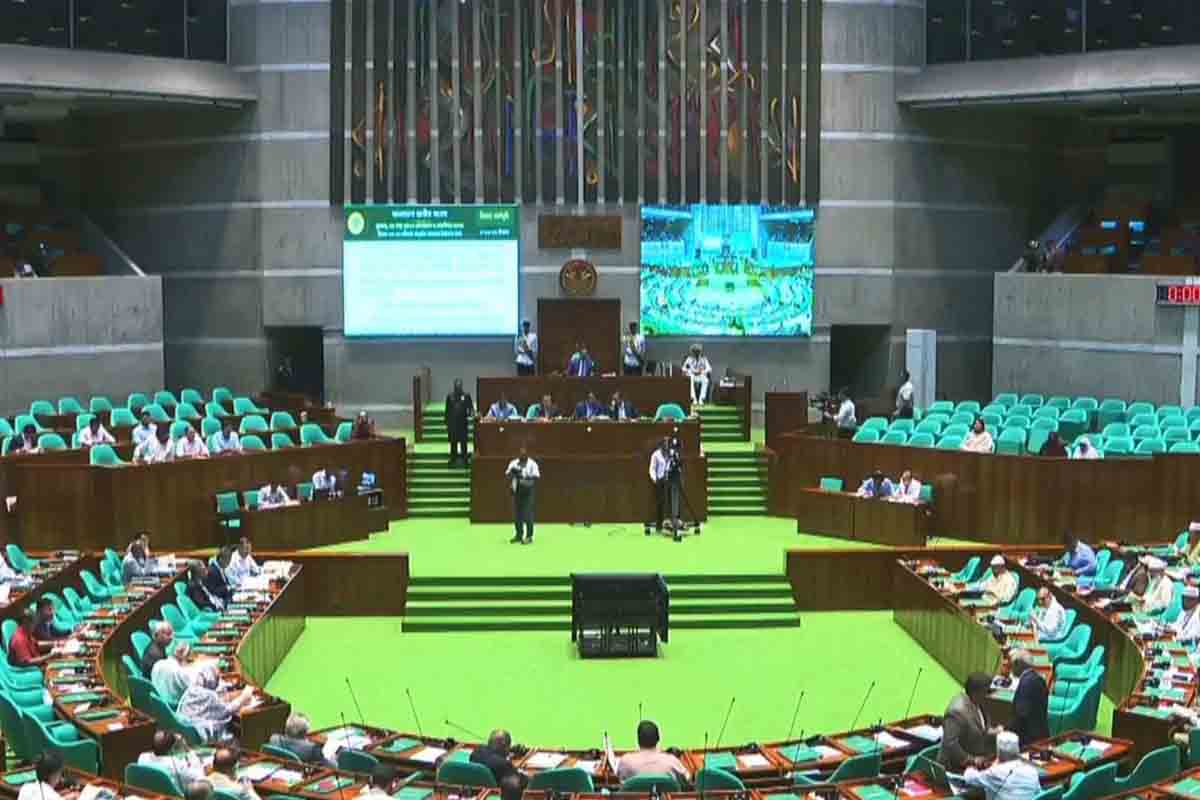 দেশে সারের কোনো সংকট নেই, মজুদ ১৩ লাখ টন : সংসদে কৃষিমন্ত্রী