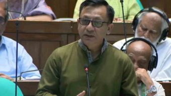 গত তিন বছরে ৪০০-এর বেশি পোশাক কারখানা বন্ধ হয়েছে: সংসদে বাণিজ্যমন্ত্রী