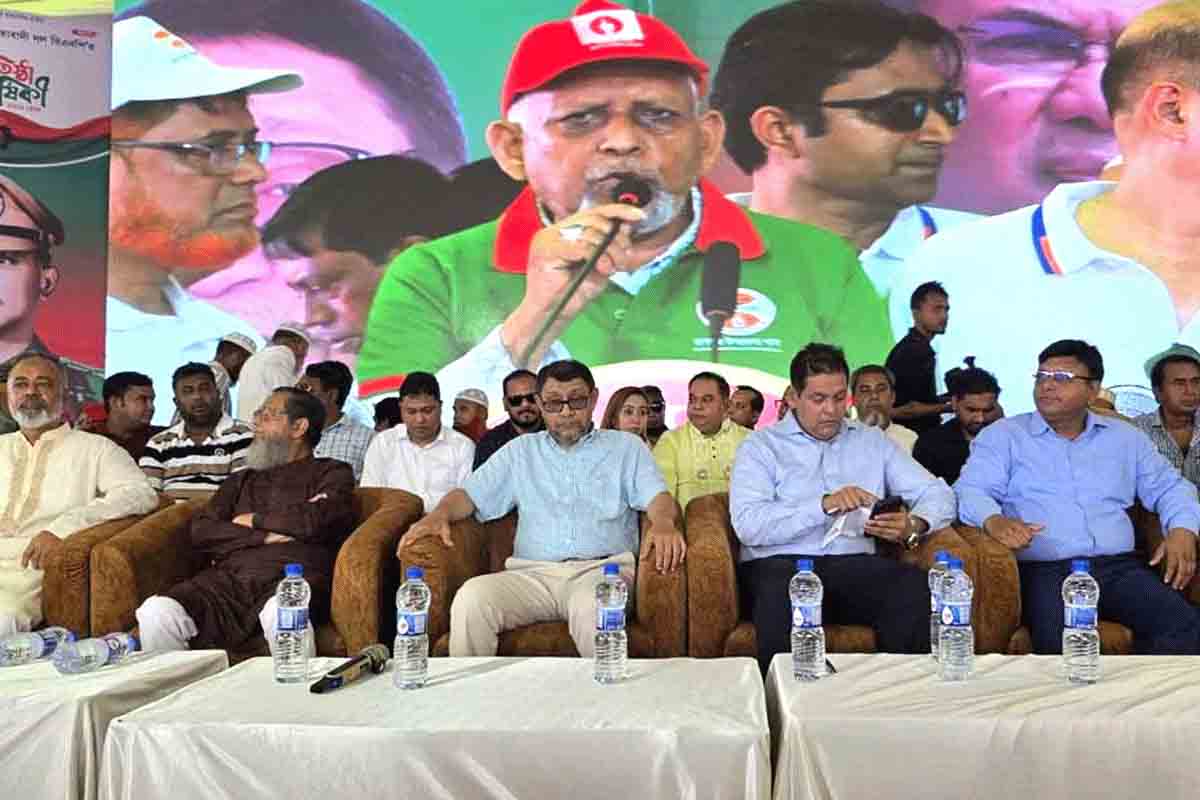 বাড়ির আঙিনা পরিষ্কার রাখার আহ্বান স্বাস্থ্যমন্ত্রীর