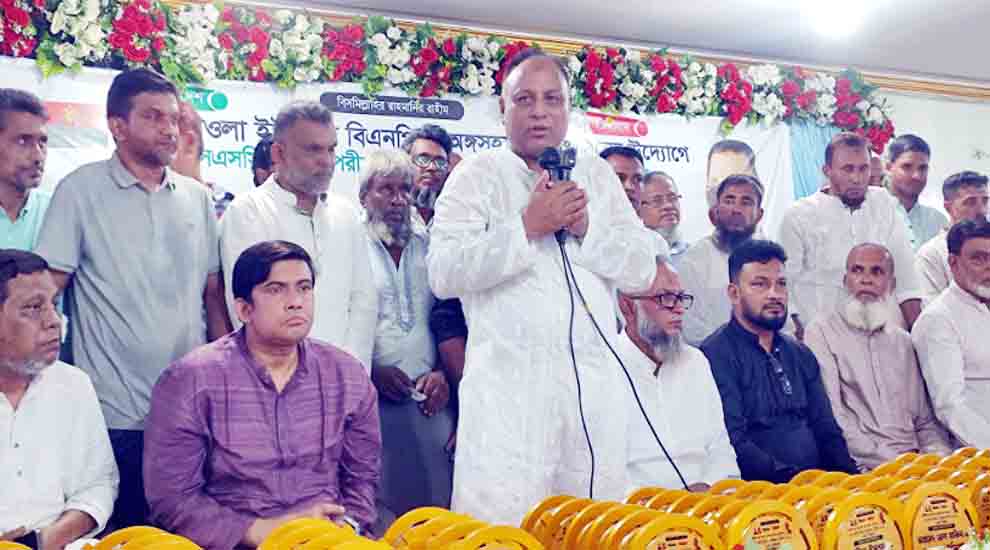 পড়ালেখা শেষ করে বিদেশে গেলেও ভালো কাজ করা যায়: এমপি এমরান চৌধুরী