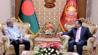 আইনের শাসন ও গণতন্ত্রের অভিযাত্রা অব্যাহত রাখার তাগিদ রাষ্ট্রপতির