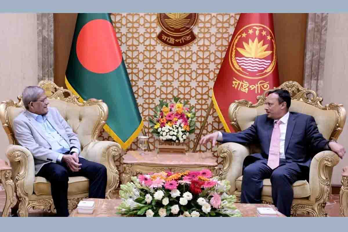 আইনের শাসন ও গণতন্ত্রের অভিযাত্রা অব্যাহত রাখার তাগিদ রাষ্ট্রপতির