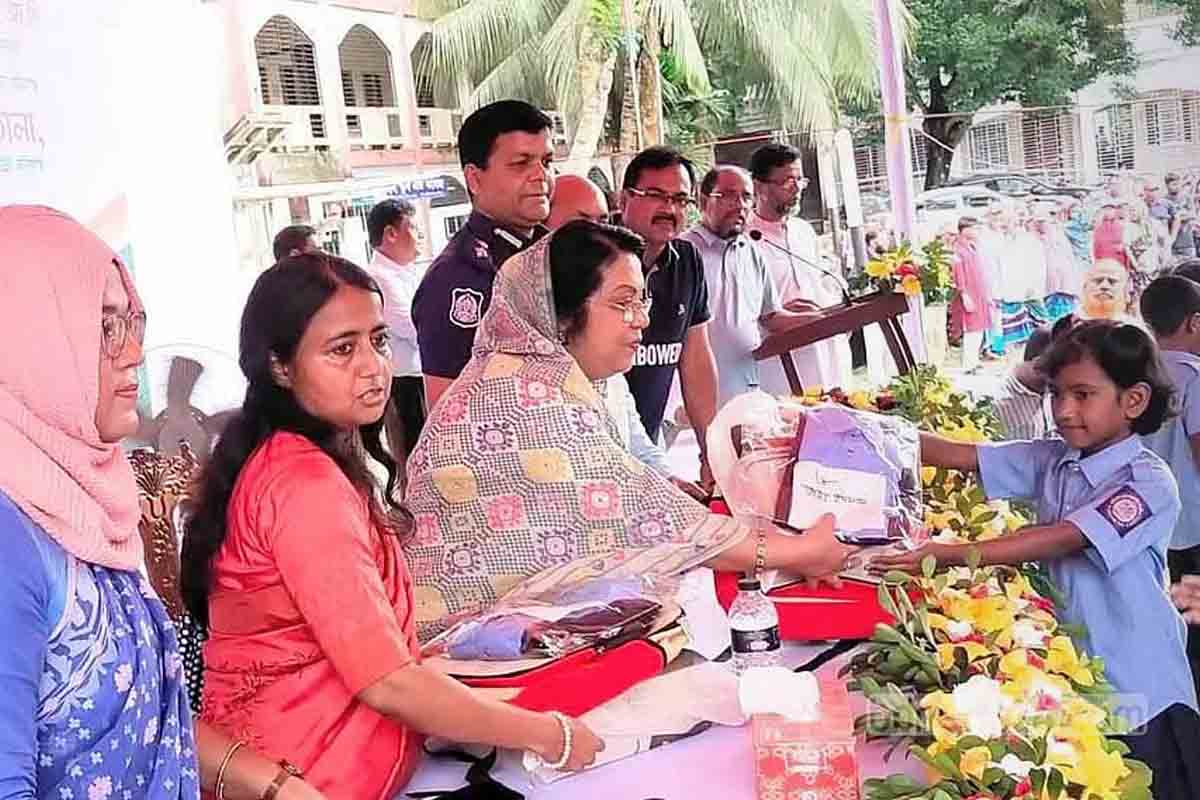 শিক্ষার মান যত উন্নত হবে দেশও তত এগিয়ে যাবে : খাদ্যমন্ত্রী