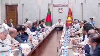 শিল্পকারখানায় কাল থেকেই বিদ্যুৎ-গ্যাস সরবরাহ উন্নতির আশ্বাস প্রধানমন্ত্রীর