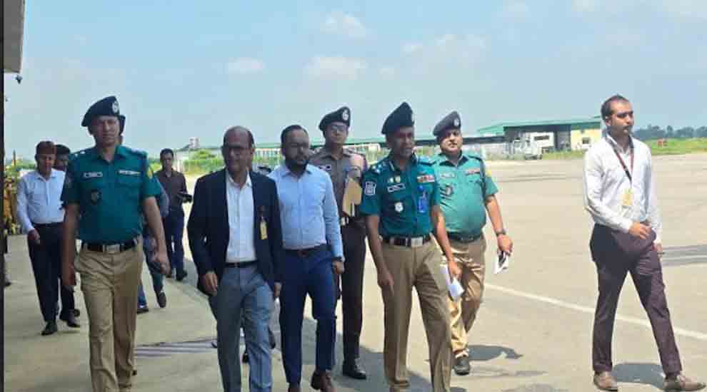 সিলেট বিমানবন্দরের নিরাপত্তা পরিদর্শনে পুলিশ কমিশনার
