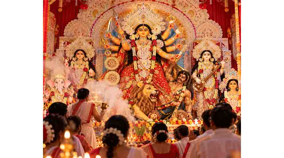 শারদীয় দুর্গাপূজার মহাসপ্তমী আজ : শারদোৎসবের শুভক্ষণ শুরু
